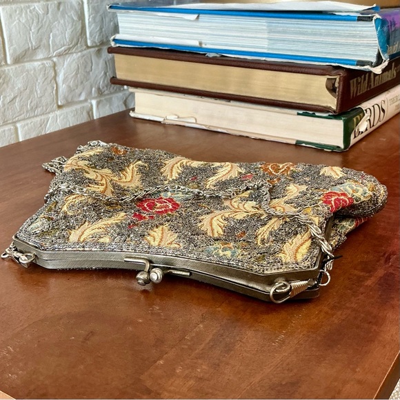 Vintage 1930s 40s French Tapestry Petit Point Victorian Floral Purse Snap Close - Picture 11 of 17